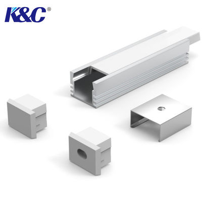 良い価格 PmmaはPCカバーによって導かれたストリップのアルミニウム プロフィールの合金のサンドブラスティングを曇らした オンライン