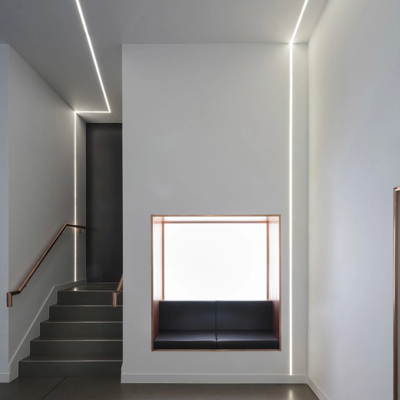 良い価格 放出2m 2.5m 3m 6063 T5 W27.5mm LEDの床のプロフィール オンライン